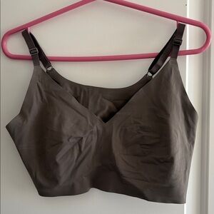 True and co grey/brown? Bralette size XL